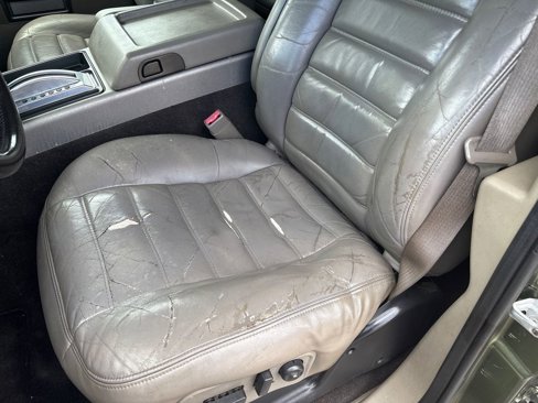 Used 2003 HUMMER H2 Luxury w/ Preferred Equipment Group image 30