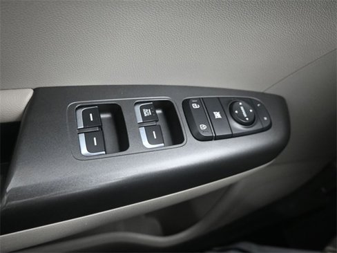Used 2019 Kia Sportage LX image 12