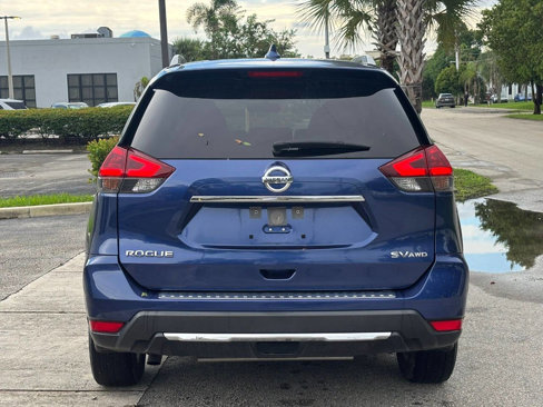 Used 2018 Nissan Rogue SV image 6