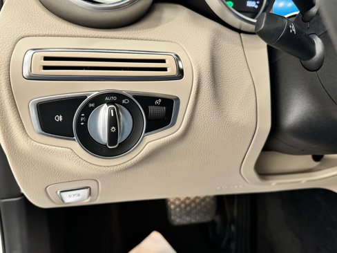 Used 2019 Mercedes-Benz C 300 Sedan image 19