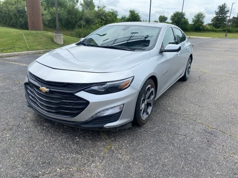 Used 2020 Chevrolet Malibu LT image 1