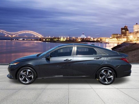 Used 2021 Hyundai Elantra Limited w/ Cargo Package image 2