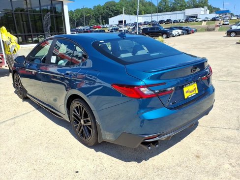 New 2025 Toyota Camry SE image 3