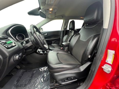 Used 2021 Jeep Compass Latitude image 12