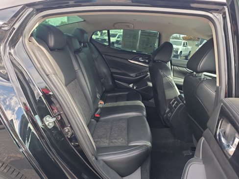 Used 2018 Nissan Maxima SR image 31