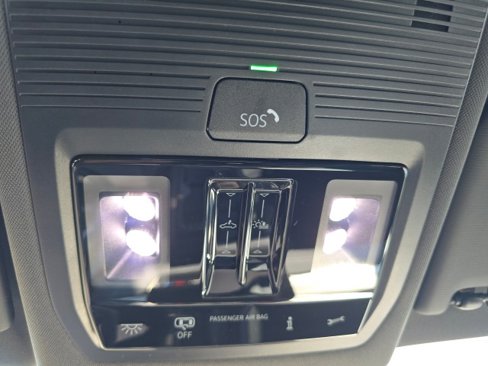 New 2025 Volkswagen Tiguan SE R-Line image 39