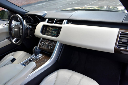 Used 2015 Land Rover Range Rover Sport HSE image 13