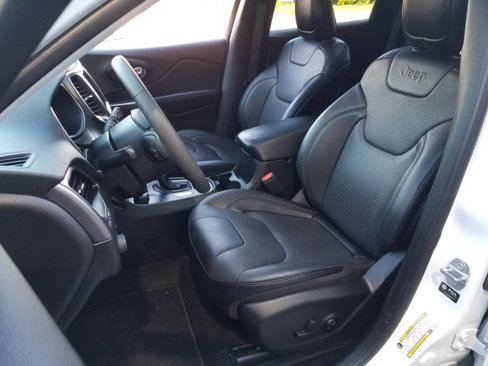 Certified 2021 Jeep Cherokee Latitude Lux w/ Sun & Sound Group image 10