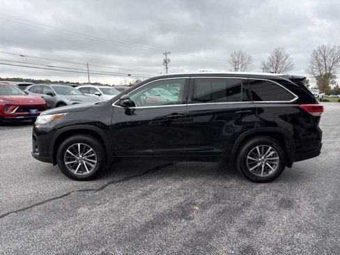 Used 2018 Toyota Highlander XLE image 4
