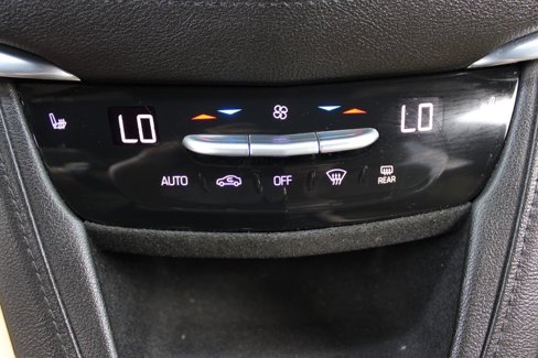 Used 2018 Cadillac XT5 Luxury w/ Driver Awareness Package image 21