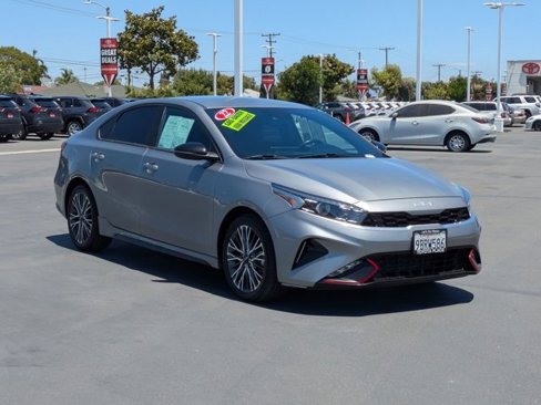 Used 2022 Kia Forte GT-Line image 3
