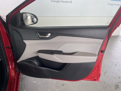 Used 2019 Hyundai Accent SE image 24