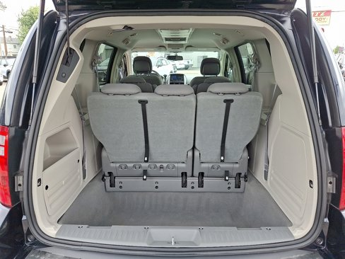 Used 2010 Dodge Grand Caravan Crew w/ Heated Seat Group image 28