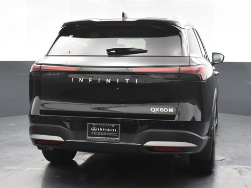 New 2026 INFINITI QX60 Luxe w/ Family Package image 29