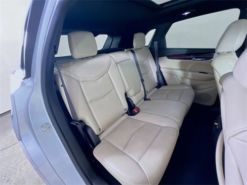 Used 2018 Cadillac XT5 Premium Luxury image 29