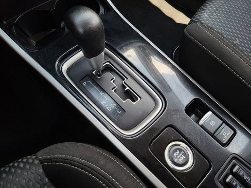 Used 2020 Mitsubishi Outlander SE image 35