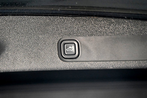 Used 2011 Cadillac Escalade ESV Luxury image 44
