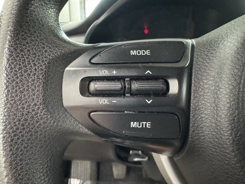 Used 2018 Kia Rio LX image 12