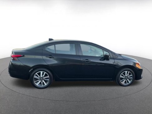Used 2023 Nissan Versa SV image 15