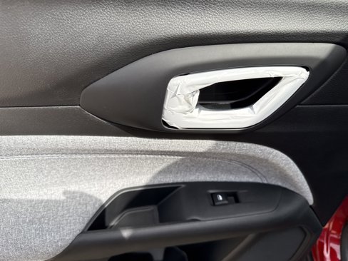 New 2025 Jeep Compass Sport image 27