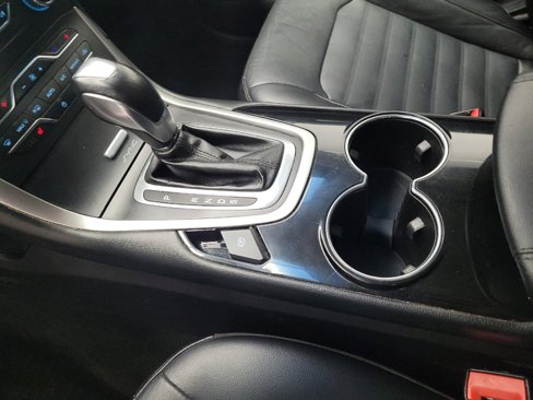 Used 2015 Ford Edge SEL w/ Equipment Group 201A image 26