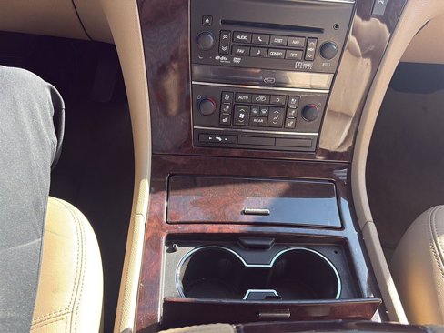 Used 2012 Cadillac Escalade Luxury image 13