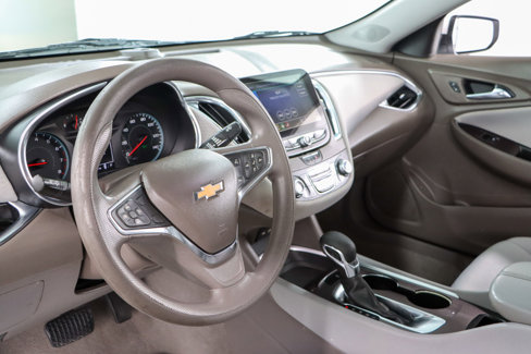 Used 2021 Chevrolet Malibu LT image 22