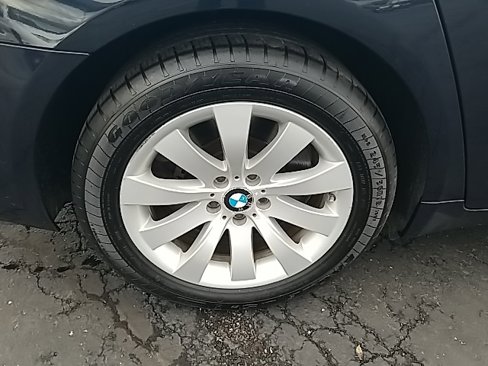 Used 2011 BMW 750i xDrive image 47