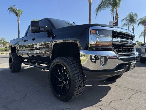Used 2018 Chevrolet Silverado 1500 LT w/ All Star Edition image 9
