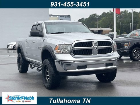 Used 2016 RAM 1500 Classic SLT image 1