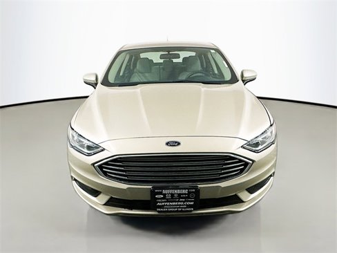 Used 2018 Ford Fusion S image 2