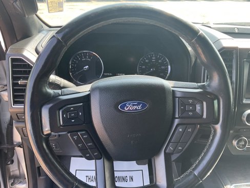 Used 2018 Ford Expedition Limited image 13