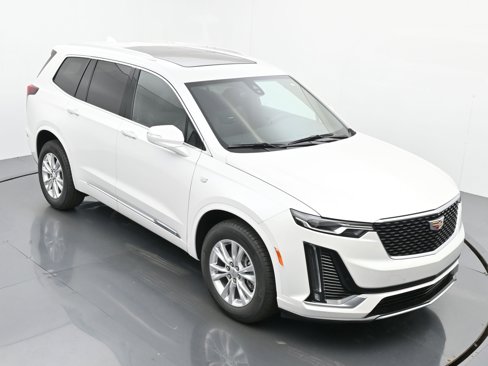 New 2025 Cadillac XT6 Luxury image 29