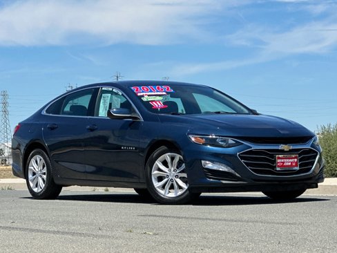 Used 2022 Chevrolet Malibu LT image 2
