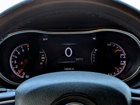 Used 2015 Jeep Grand Cherokee Altitude image 19
