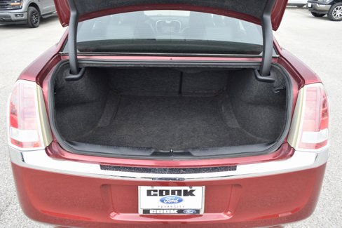 Used 2011 Chrysler 300 Limited image 22