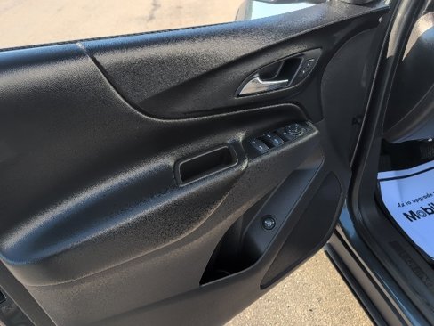 Used 2018 Chevrolet Equinox LT image 15