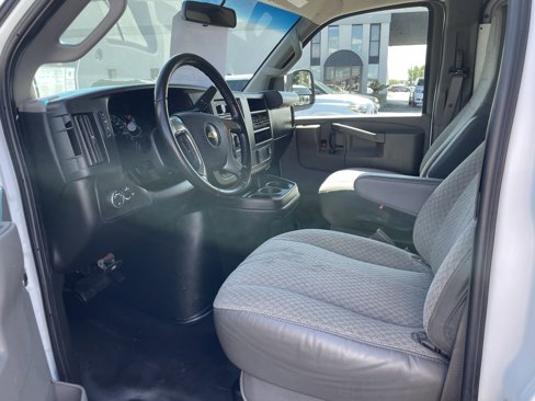 Used 2019 Chevrolet Express 2500 w/ Driver Convenience Package image 16