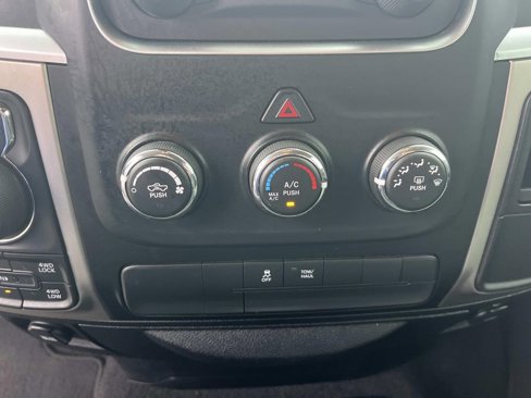 Used 2016 RAM 1500 Classic SLT image 22