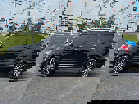 Used 2017 Ford Explorer Platinum image 8