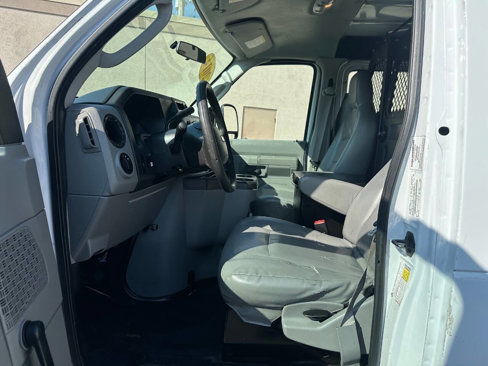 Used 2014 Ford E-250 and Econoline 250 image 9
