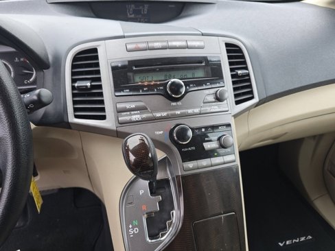 Used 2009 Toyota Venza image 32