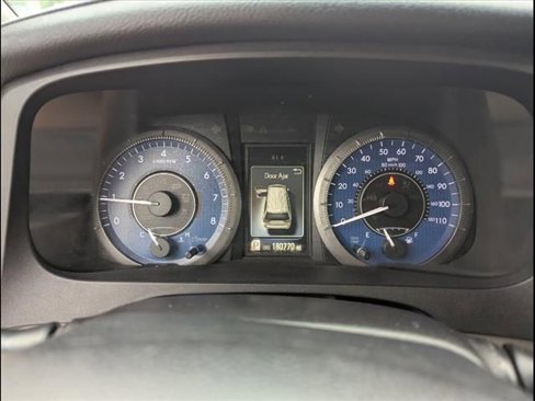 Used 2016 Toyota Sienna XLE image 17