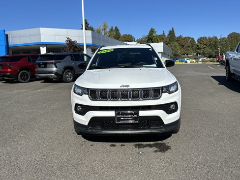 Used 2024 Jeep Compass Latitude image 8
