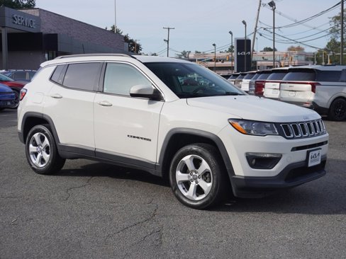 Used 2018 Jeep Compass Latitude w/ Cold Weather Group image 2
