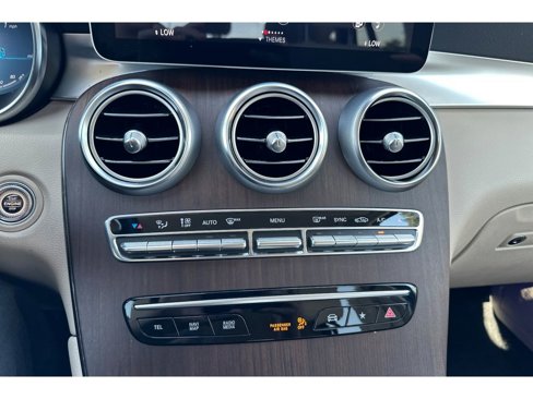 Used 2022 Mercedes-Benz GLC 300 image 26