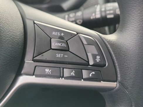 Used 2023 Nissan Kicks SV image 24