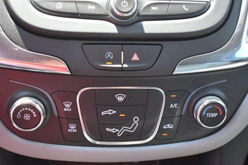 Used 2023 Chevrolet Equinox LS w/ LS Convenience Package image 26