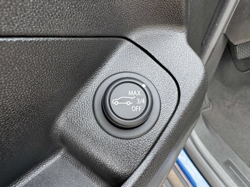 Used 2022 GMC Terrain SLT image 24