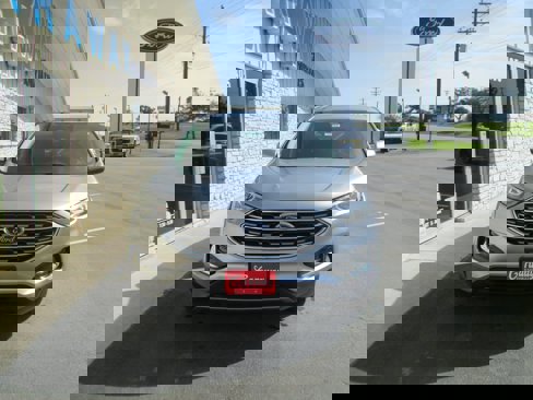 Used 2022 Ford Edge SEL image 8